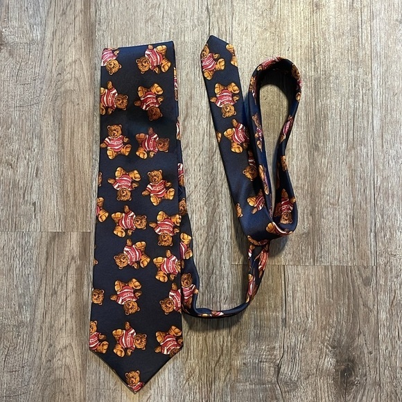 VINTAGE HUNTINGTON SILK TEDDY BEAR TIE - Picture 1 of 4